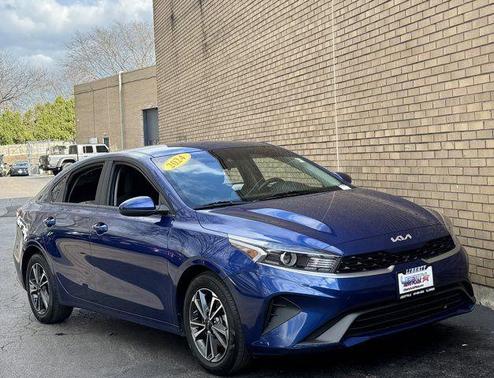 Deep Sea Blue 2024 Kia Forte LXS