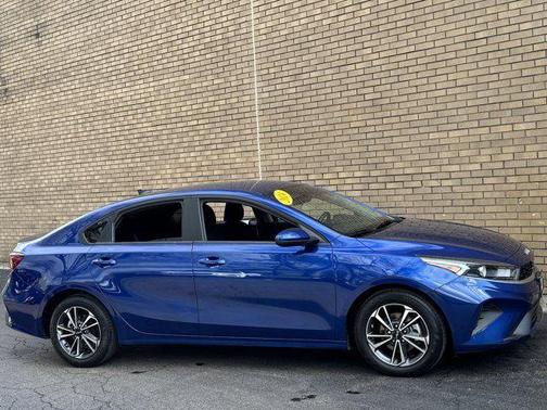 Deep Sea Blue 2024 Kia Forte LXS