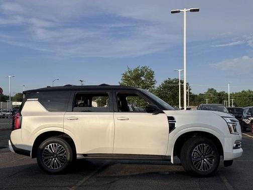 2025 Nissan Armada Platinum