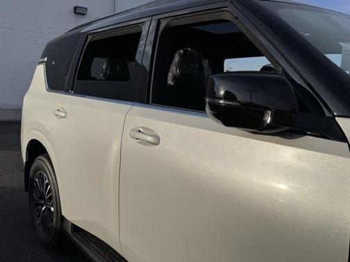2025 Nissan Armada Platinum