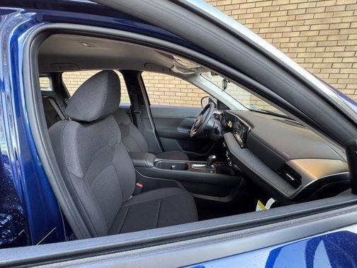 Deep Blue Pearl 2026 Nissan Kicks S