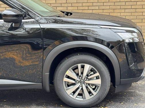 Super Black 2026 Nissan Pathfinder SL