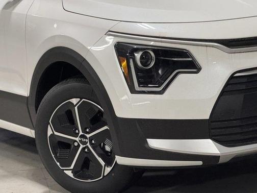 2025 Kia Niro EX