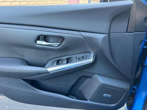 Blue 2022 Nissan Sentra SR