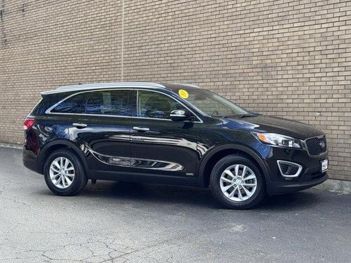 2018 Kia Sorento LX