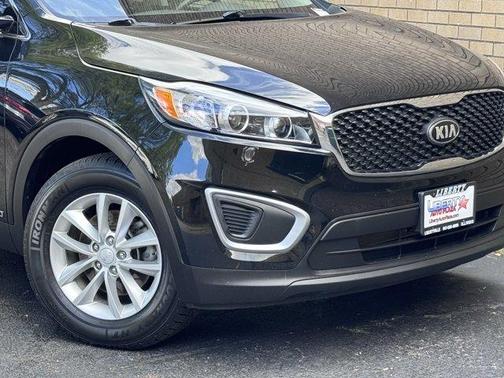 2018 Kia Sorento LX