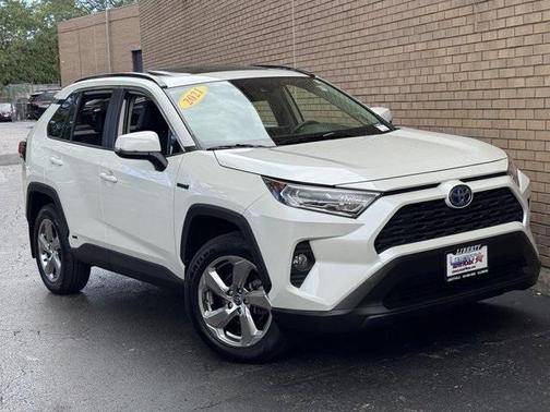 2021 Toyota RAV4 Hybrid XLE Premium