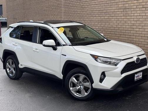 2021 Toyota RAV4 Hybrid XLE Premium