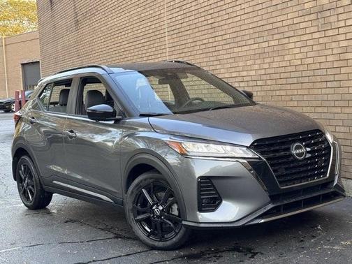 2024 Nissan Kicks SR