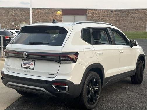 2025 Volkswagen Taos 1.5T SEL