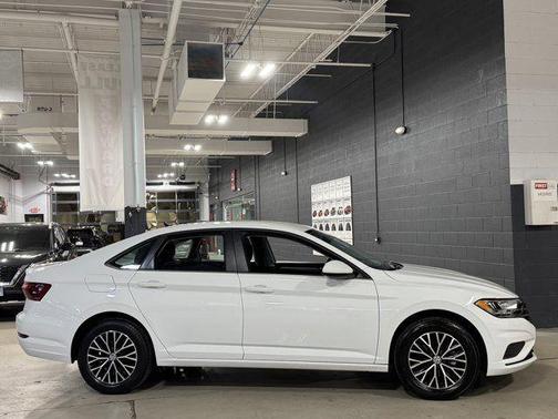 Pure White 2021 Volkswagen Jetta 1.4T S