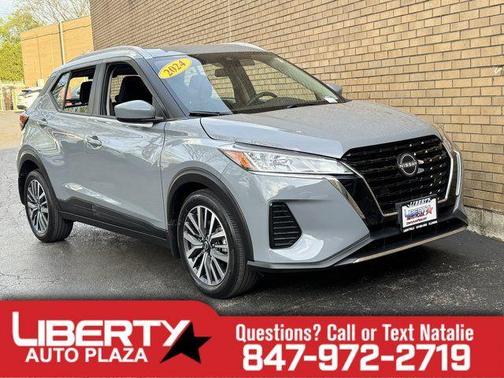 Boulder Gray Metallic 2024 Nissan Kicks SV