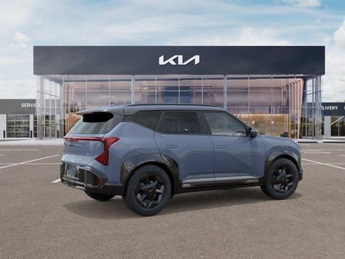 Gray 2027 Kia Seltos X-Line S