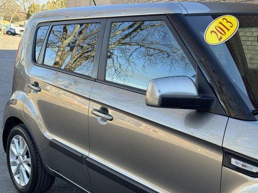 2013 Kia Soul Base