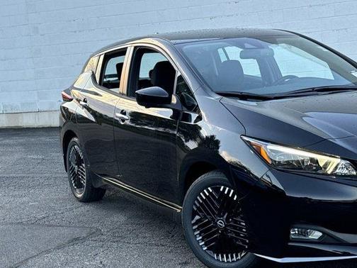 2025 Nissan Leaf SV PLUS