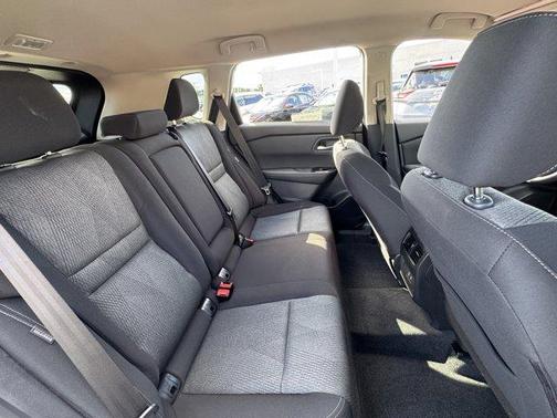 Everest White P 2026 Nissan Rogue SV