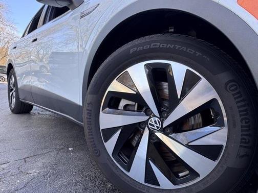 2023 Volkswagen ID.4 Pro