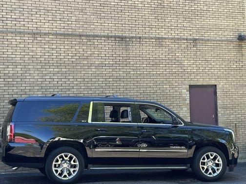 Onyx Black 2015 GMC Yukon XL 1500 SLT