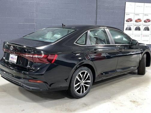 2025 Volkswagen Jetta 1.5T SE