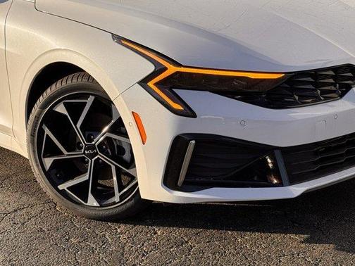 2025 Kia K5 EX