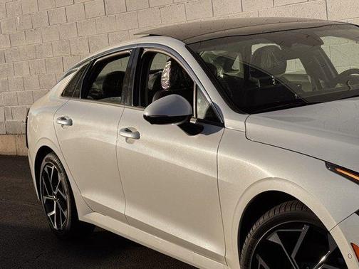 2025 Kia K5 EX