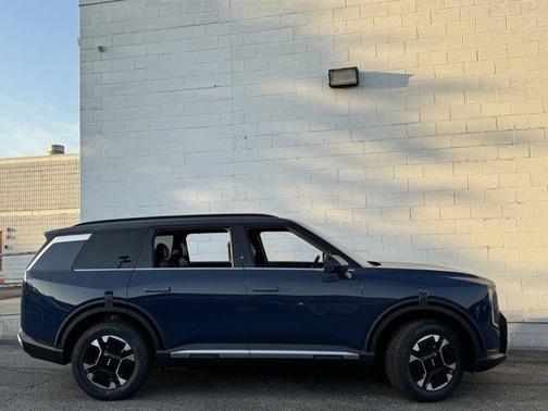 Midnight Black 2027 Kia Telluride Hybrid EX