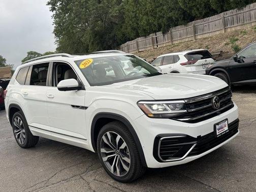 Pure White 2021 Volkswagen Atlas 3.6 V6 SEL Premium R-Line