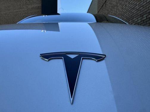 Pearl White Multi 2021 Tesla Model Y Long Range