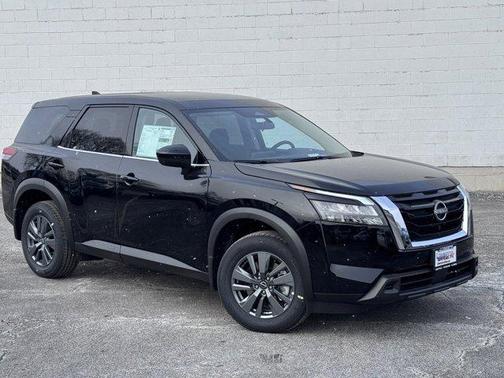 2025 Nissan Pathfinder S