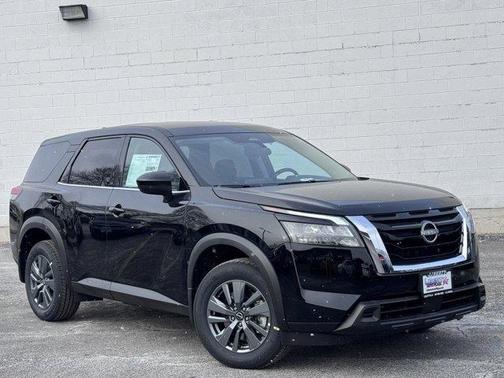 2025 Nissan Pathfinder S