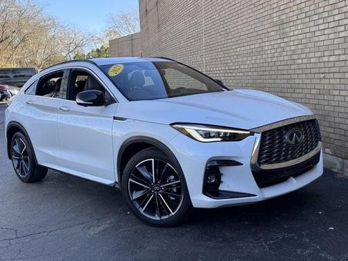 2023 INFINITI QX55 ESSENTIAL