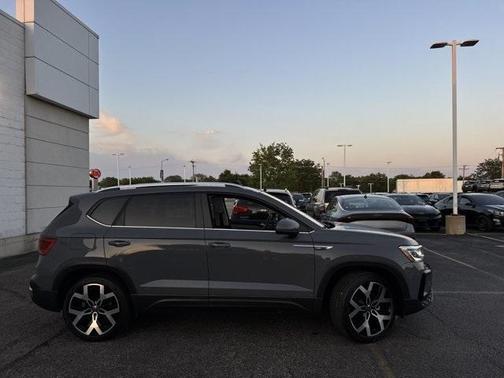 2022 Volkswagen Taos 1.5T SEL