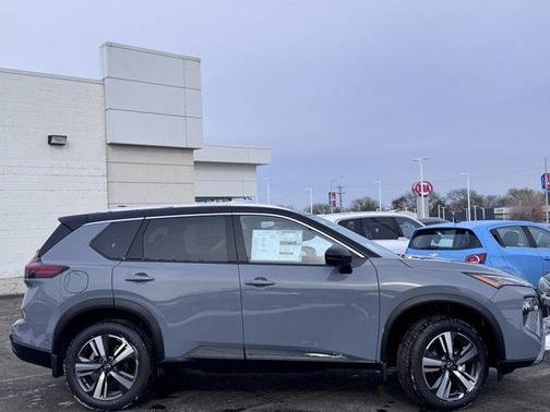 2025 Nissan Rogue SL