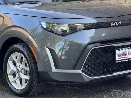 Gravity Gray 2024 Kia Soul LX