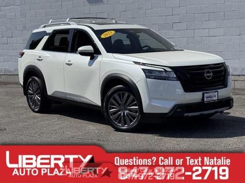 2023 Nissan Pathfinder SL