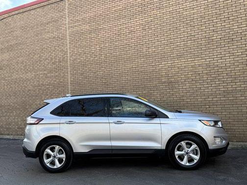 2016 Ford Edge SE