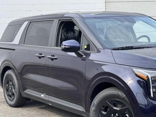 2025 Kia Carnival LXS