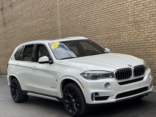 White Metallic 2017 BMW X5 eDrive xDrive40e