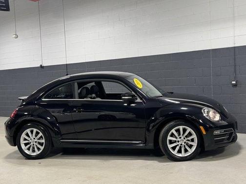 2019 Volkswagen Beetle 2.0T SE