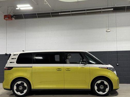 2025 Volkswagen ID. Buzz Pro S Plus