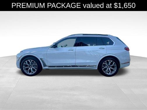 Alpine White 2026 BMW X7 xDrive40i