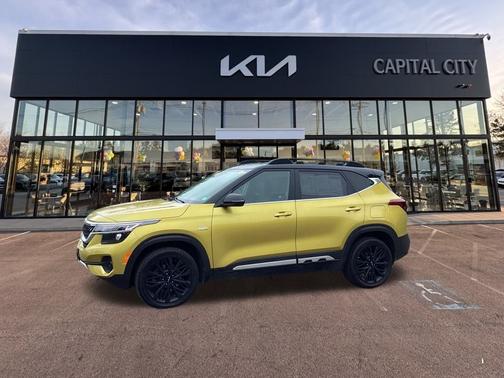 2022 Kia Seltos Nightfall