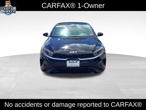 Aurora Black 2024 Kia Forte LXS