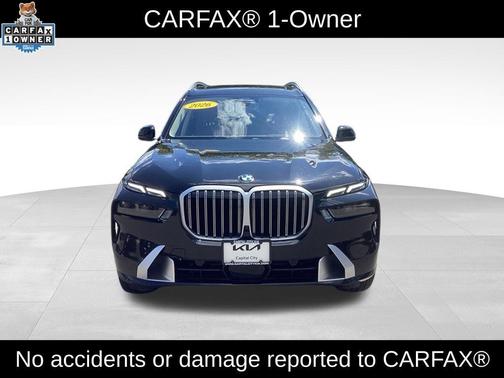 Black Sapphire Metallic 2026 BMW X7 xDrive40i