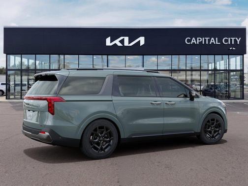 Iceberg Green 2027 Kia Carnival Hybrid SX