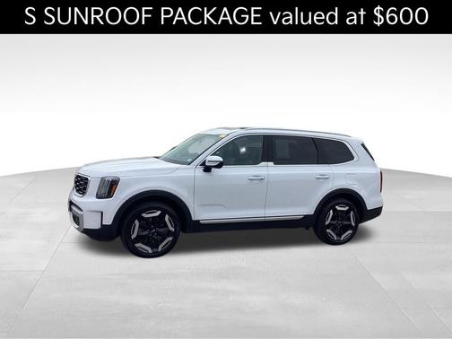 White Pearl 2024 Kia Telluride S