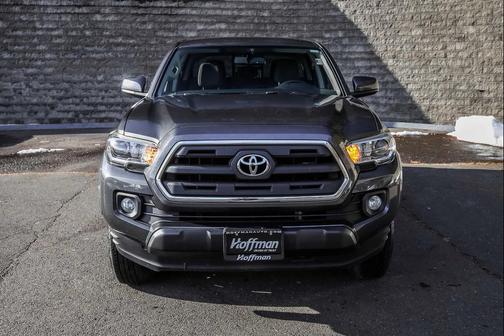2017 Toyota Tacoma SR5