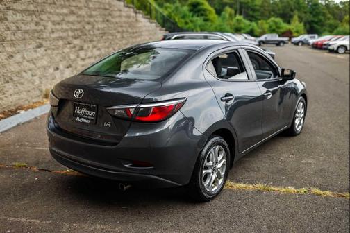 2017 Toyota Yaris iA Base