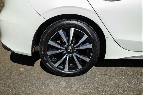 2022 Honda Civic EX-L