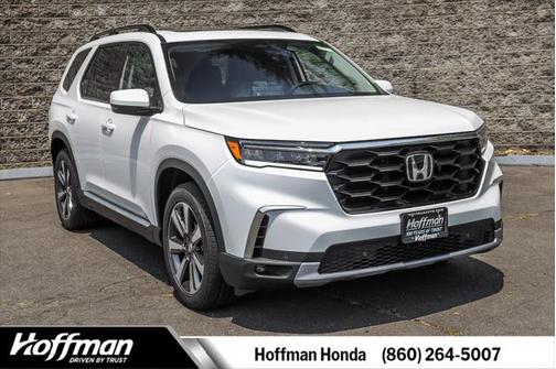 2025 Honda Pilot Touring 8-Passenger